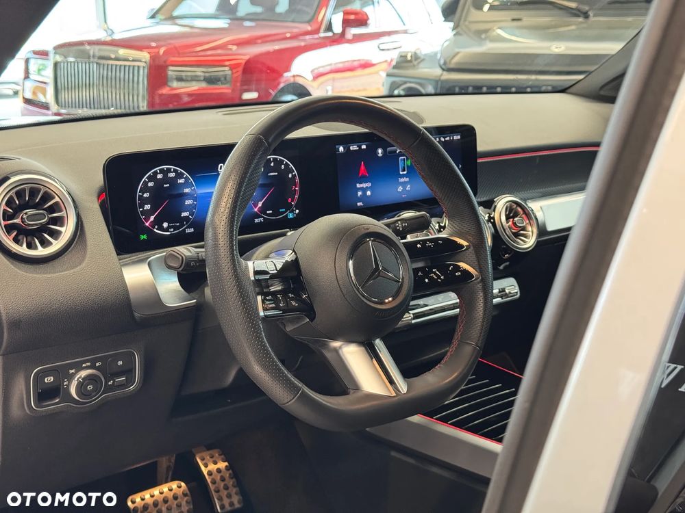 Mercedes-Benz GLB 200 AMG Line 7G-DCT - 15