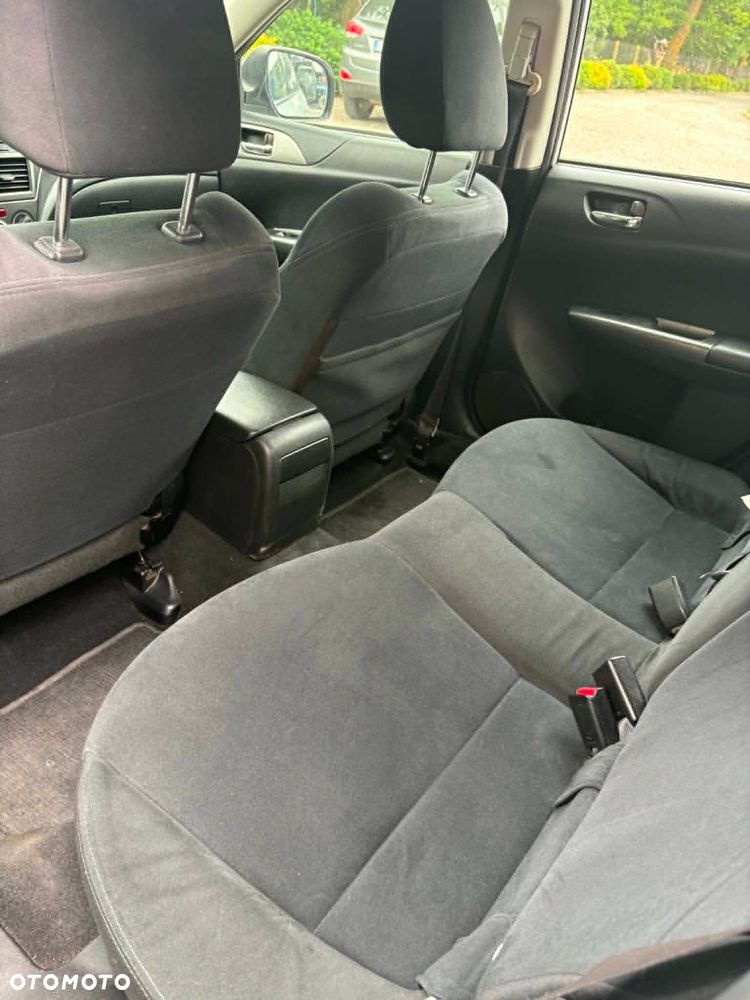 Subaru Impreza - 7