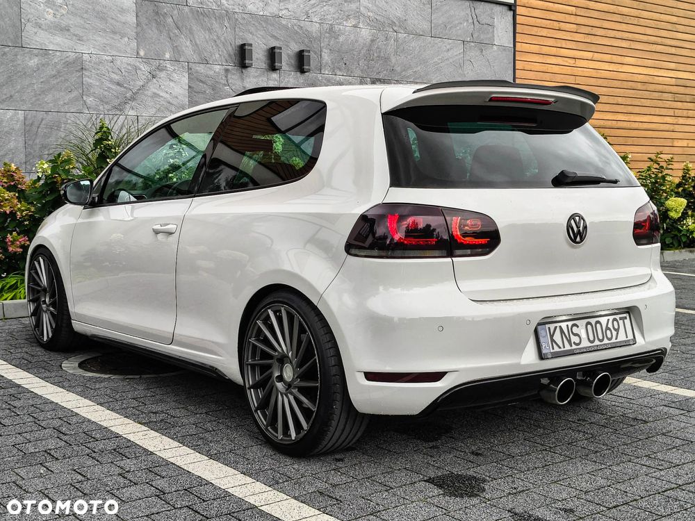 Volkswagen Golf VI 2.0 TSI GTI - 14