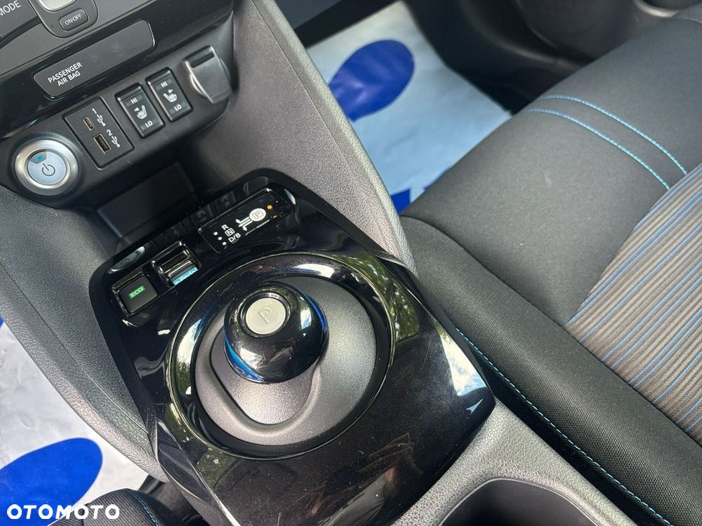 Nissan Leaf - 14