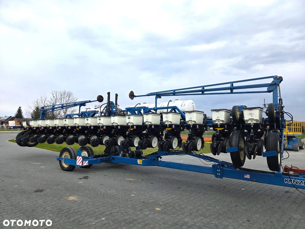 Inny Siewnik Kinze 3600 16 rzędowy, 2012 Rok, Stan Idealny - 9