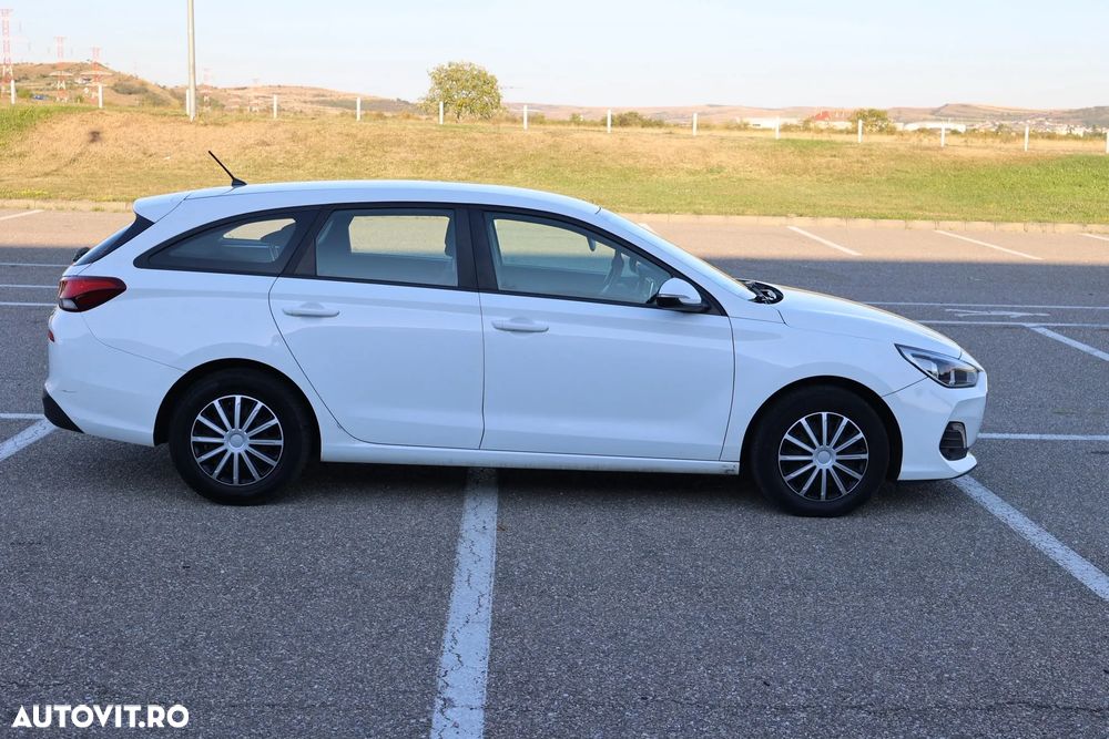 Hyundai i30 1.6 CRDI Select - 25