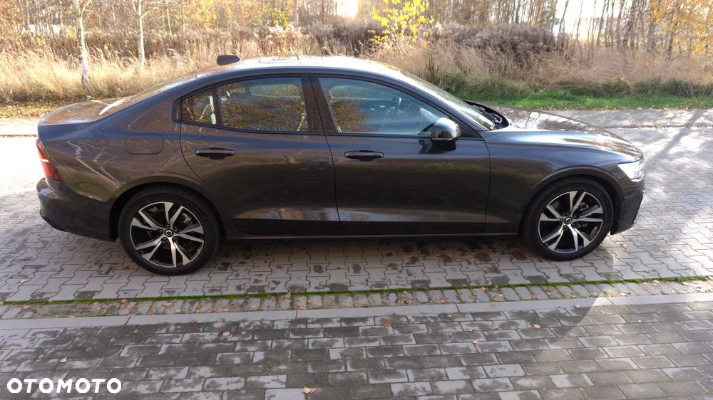 Volvo S60 B5 B Ultimate Dark - 4