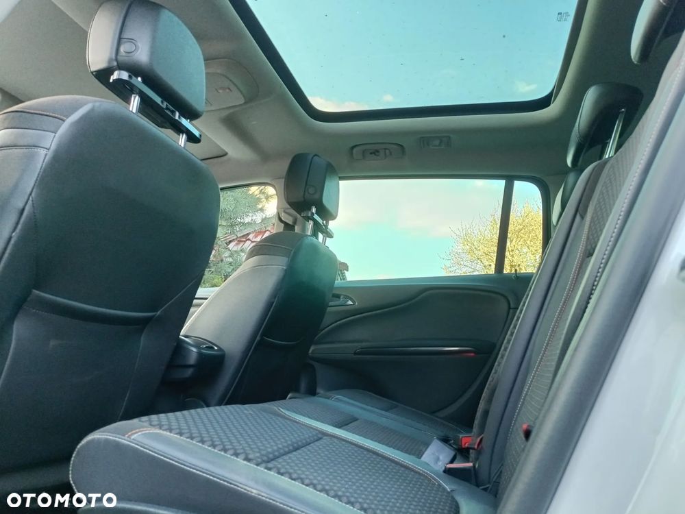 Opel Zafira Tourer 1.6 CDTI ecoFLEX Start/Stop Business Innovation - 25