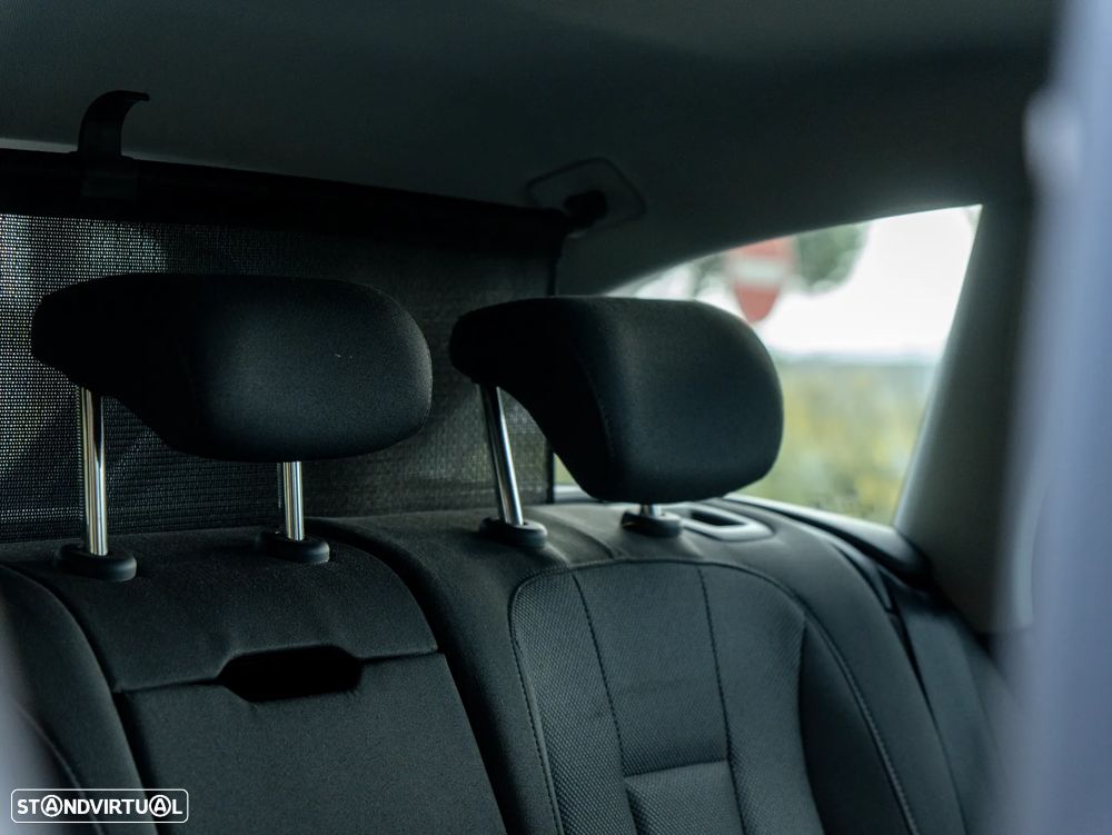 Audi A4 Avant 35 TDI S tronic - 17