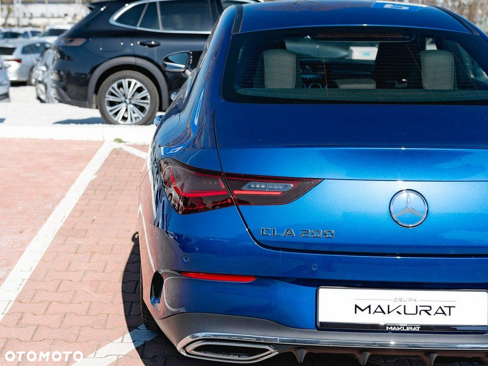Mercedes-Benz CLA 200 mHEV 7G-DCT - 11