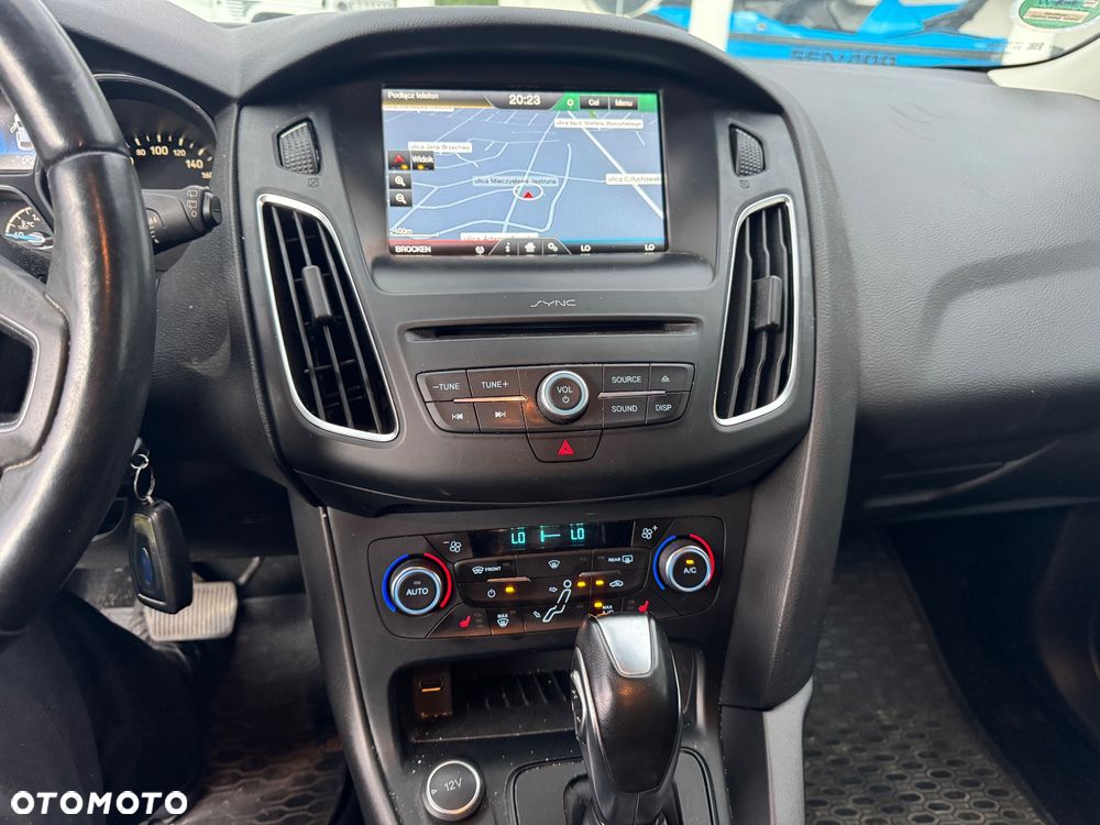 Ford Focus 1.5 TDCi Titanium PowerShift - 12