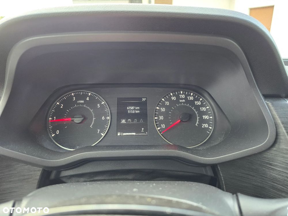 Renault Trafic 2.0 dCi - 10