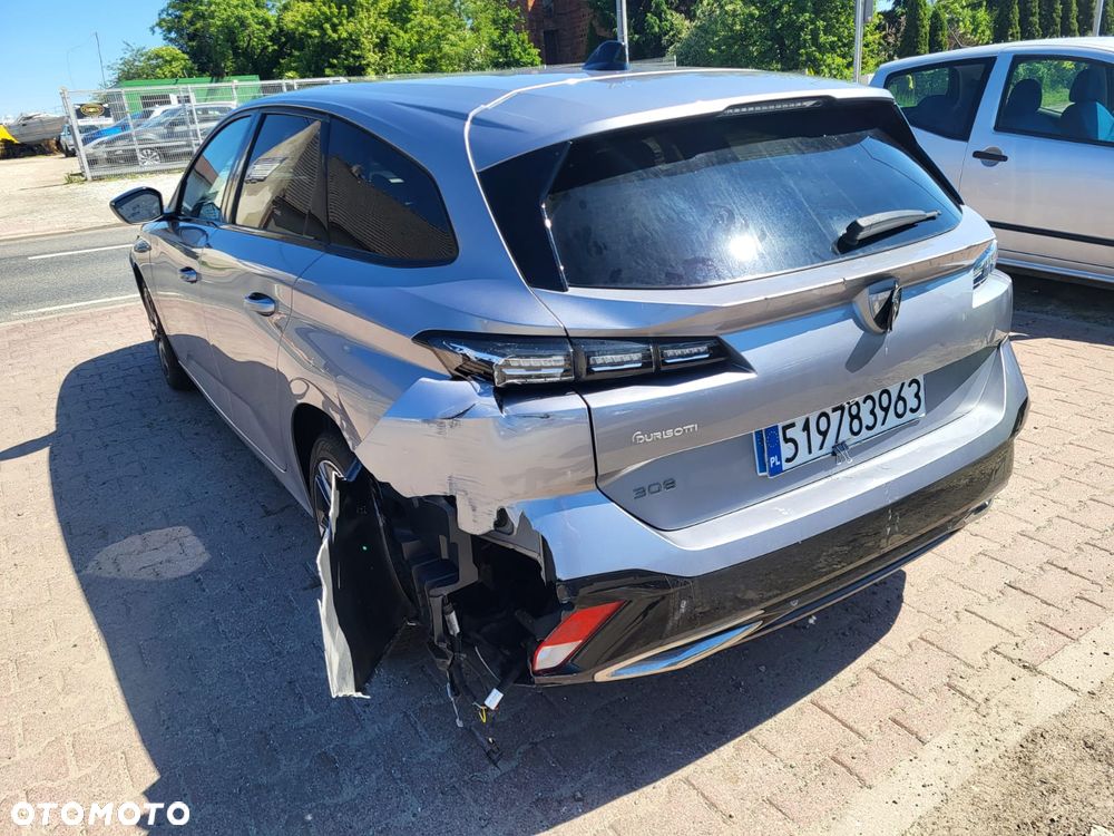 Peugeot 308 PureTech 130 GPF EAT8 Stop & Start Allure Business-Paket - 24