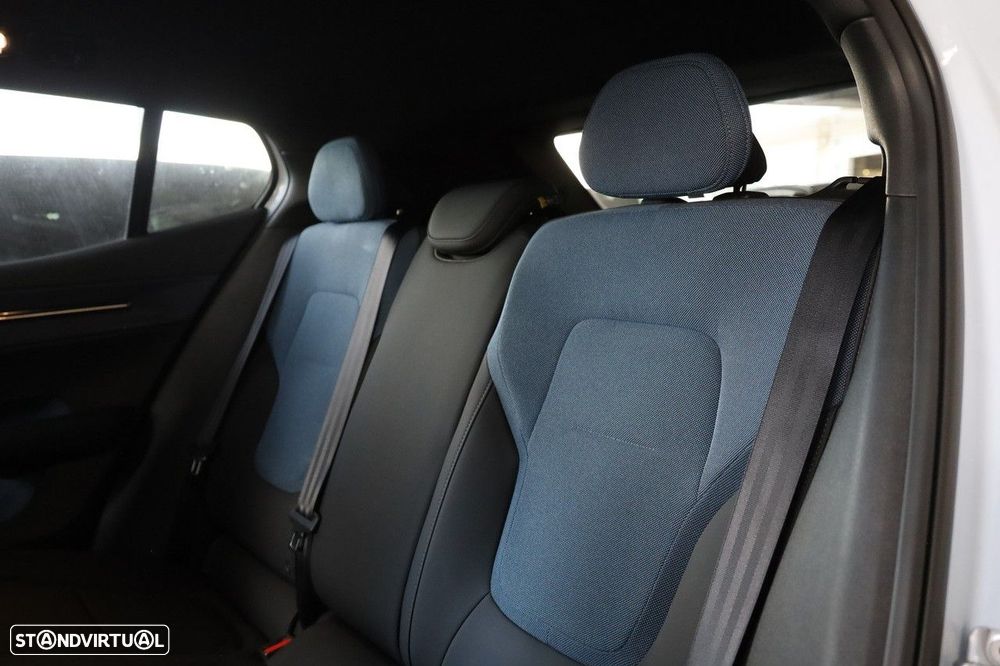 Volvo EX30 69 kWh Single Motor Extended Range Core - 14