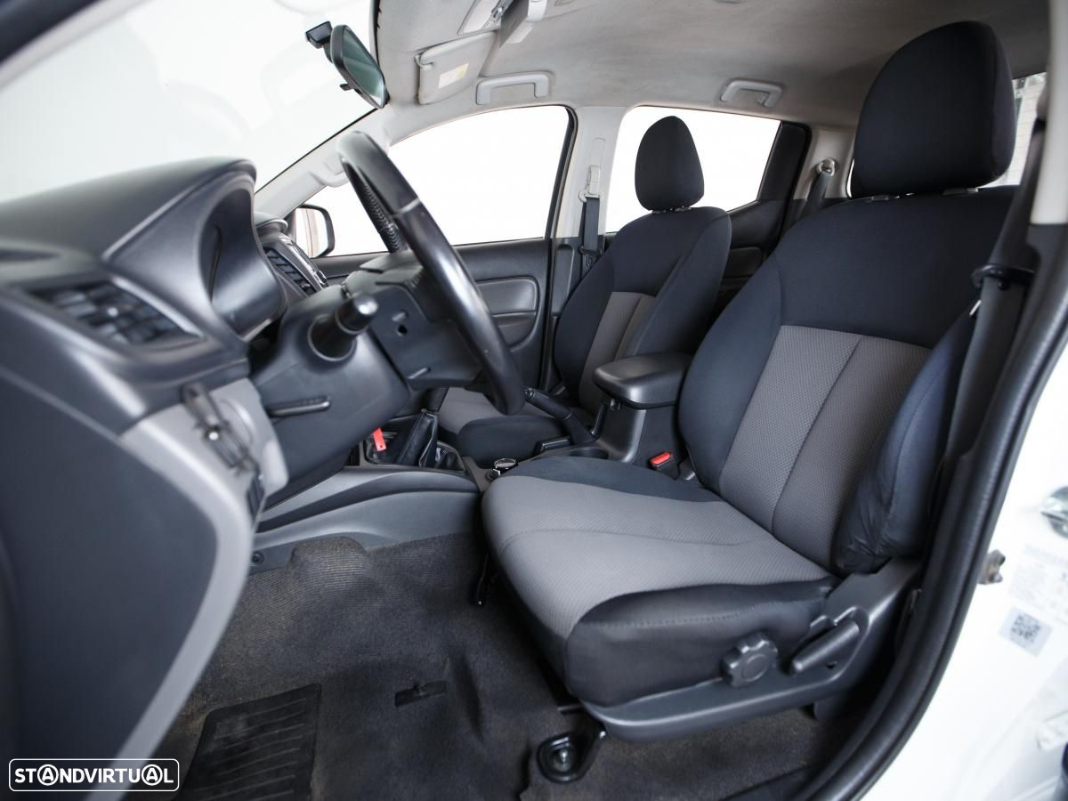 Mitsubishi L200 - 17