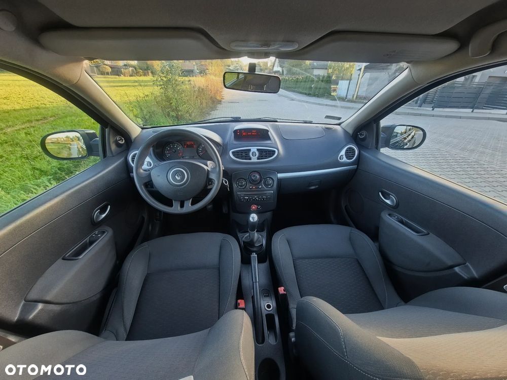 Renault Clio 1.2 16V Expression - 20