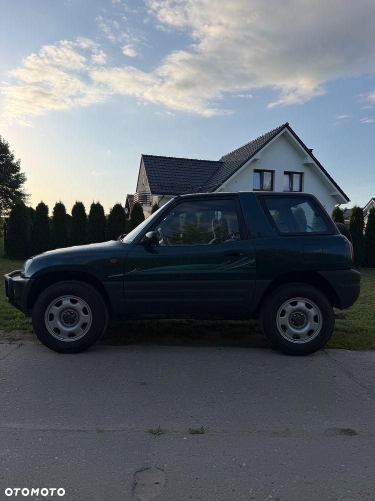 Toyota RAV4 2.0 - 10
