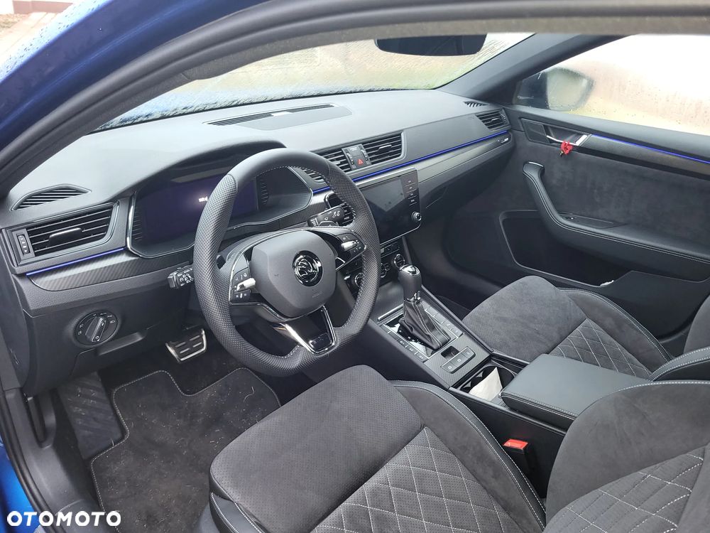 Skoda Superb 2.0 TSI Sportline DSG - 18
