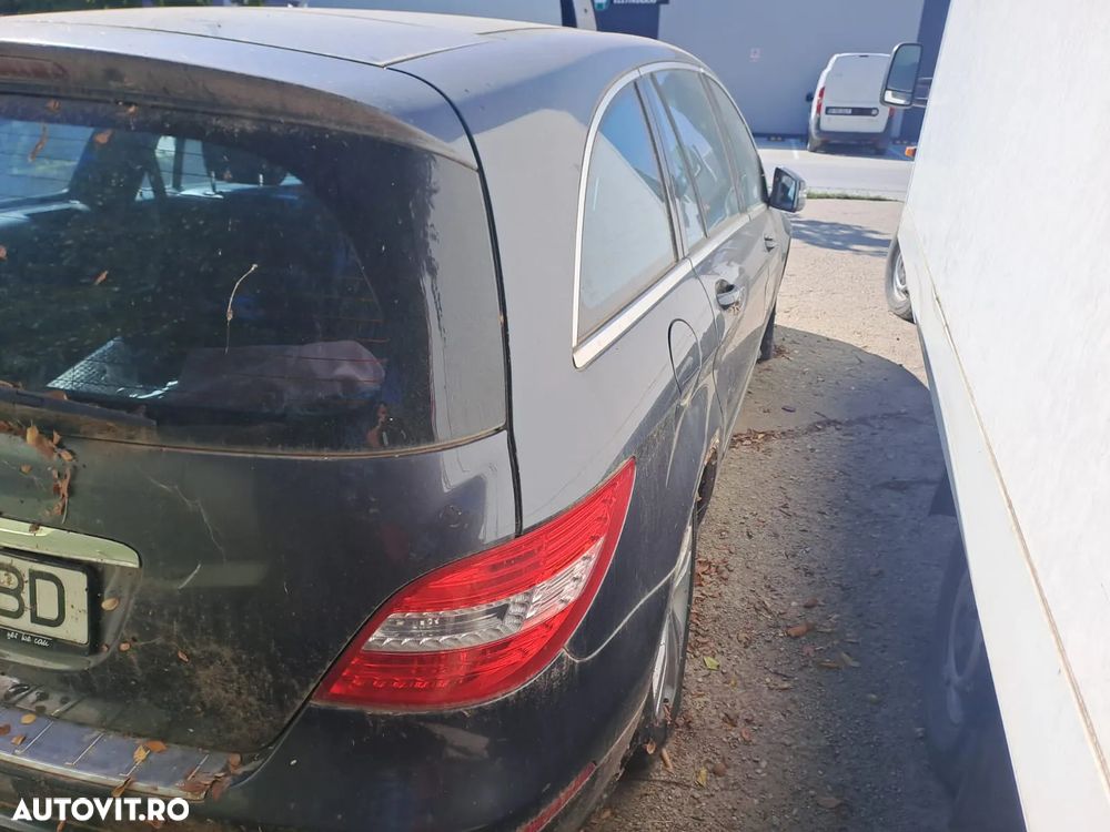 Mercedes-Benz R 350 CDI DPF 4Matic 7G-TRONIC - 4