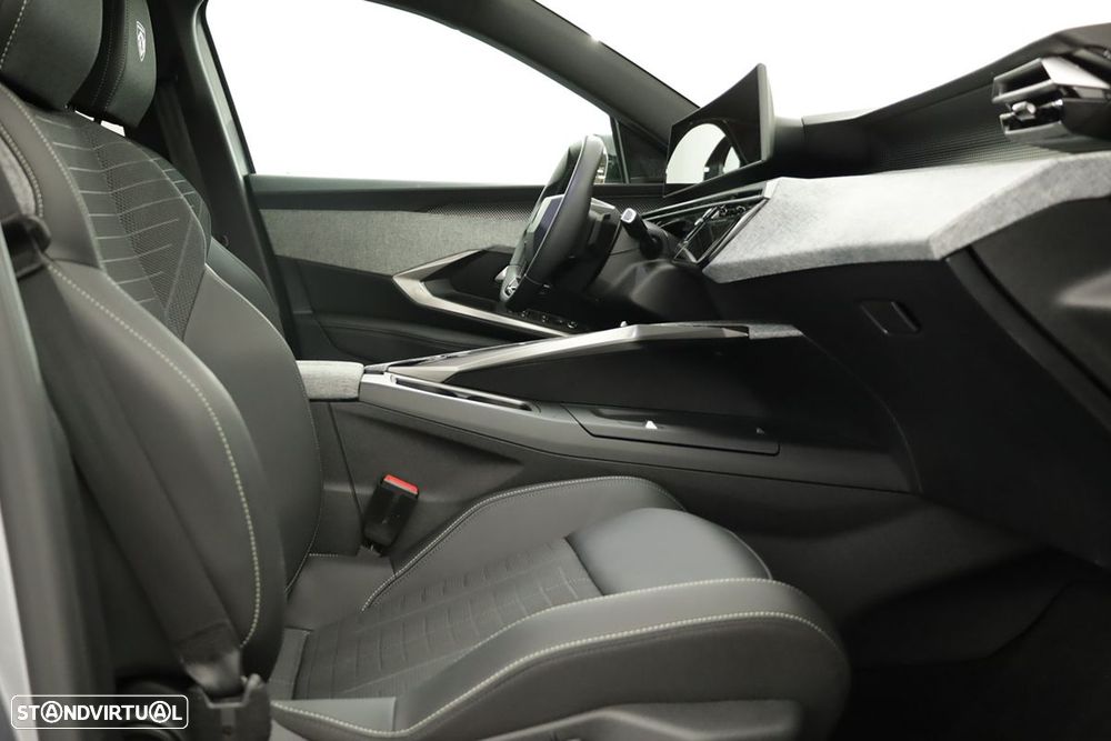 Peugeot 3008 1.2 Hybrid GT e-DCS6 - 20