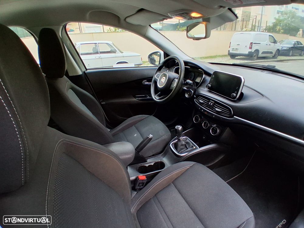 Fiat Tipo 1.3 M-Jet Lounge Tech - 23