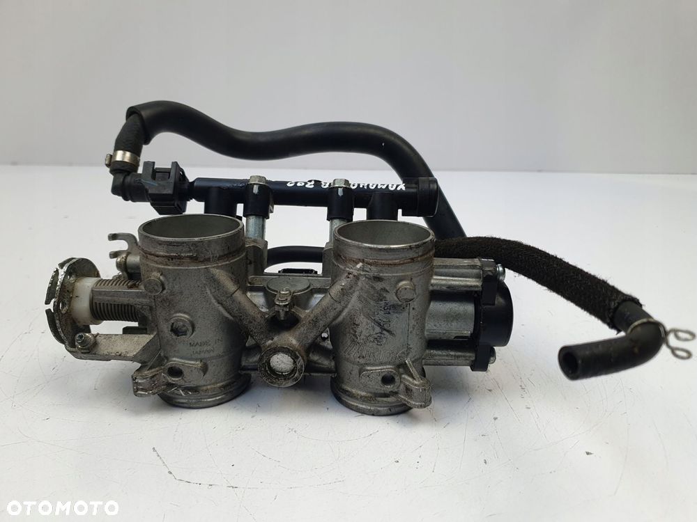 PRZEPUSTNICA WTRYSK PALIWA Yamaha XSR 700 XSR700 15-22 przepustnice - 10