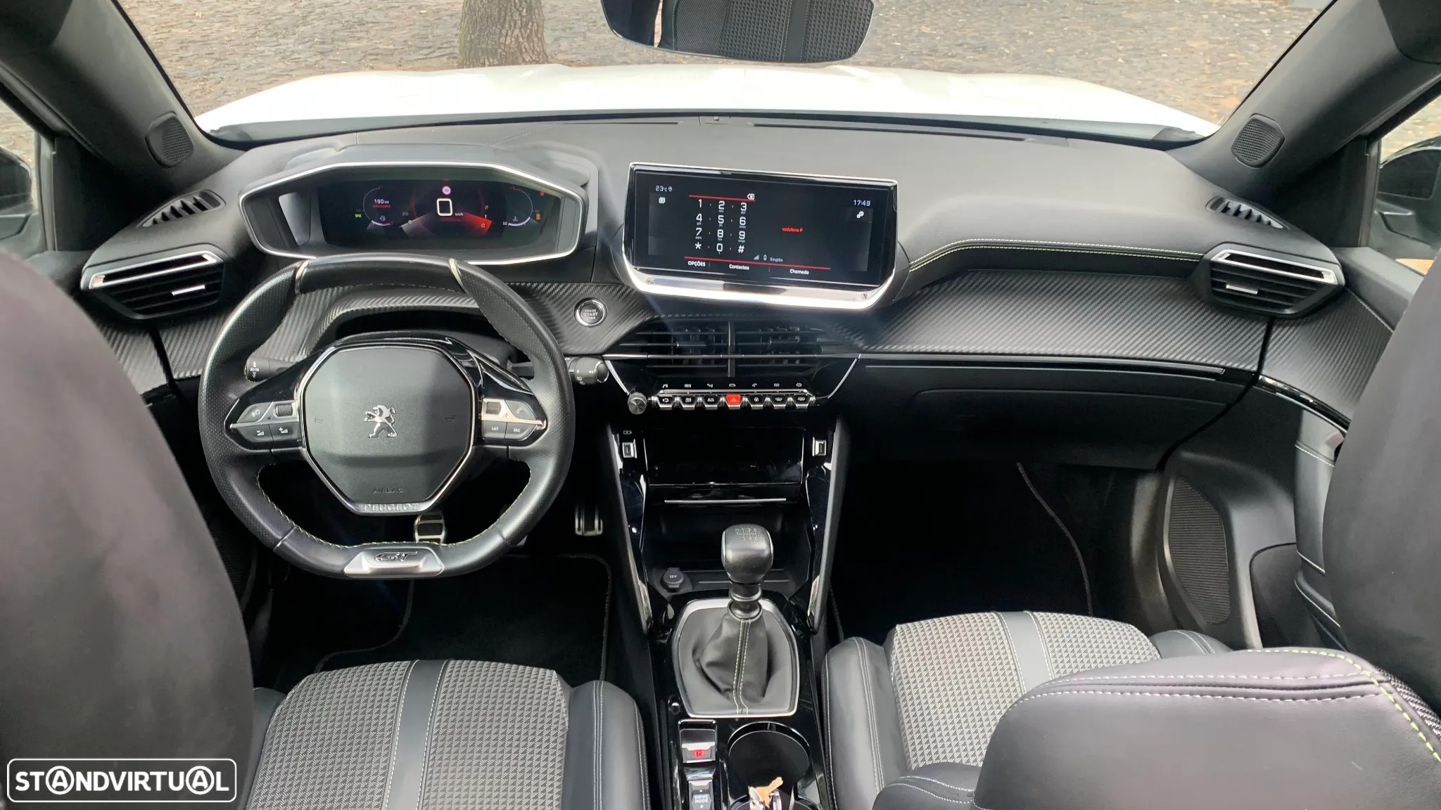 Peugeot 2008 1.5 BlueHDi GT - 20