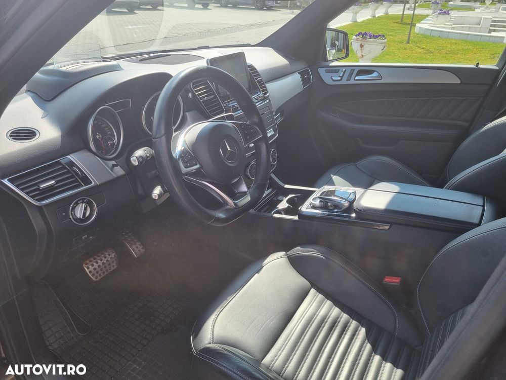 Mercedes-Benz GLE - 12