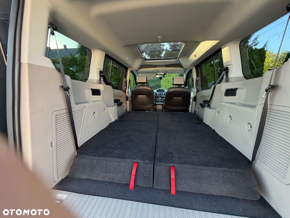 Ford Transit Connect - 25