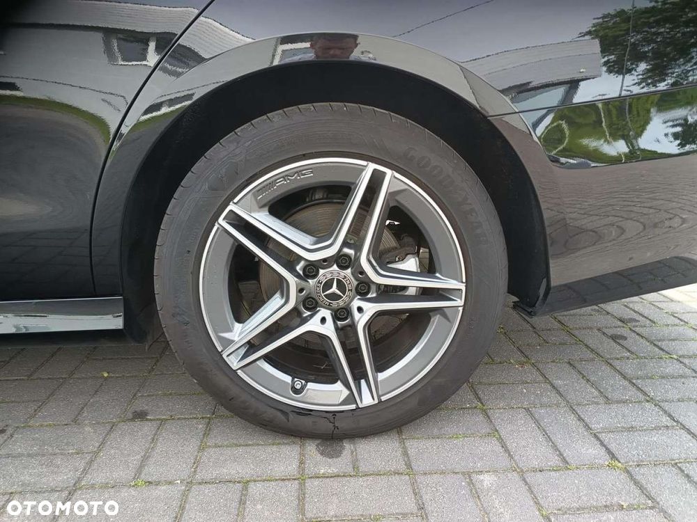 Mercedes-Benz Klasa E - 17