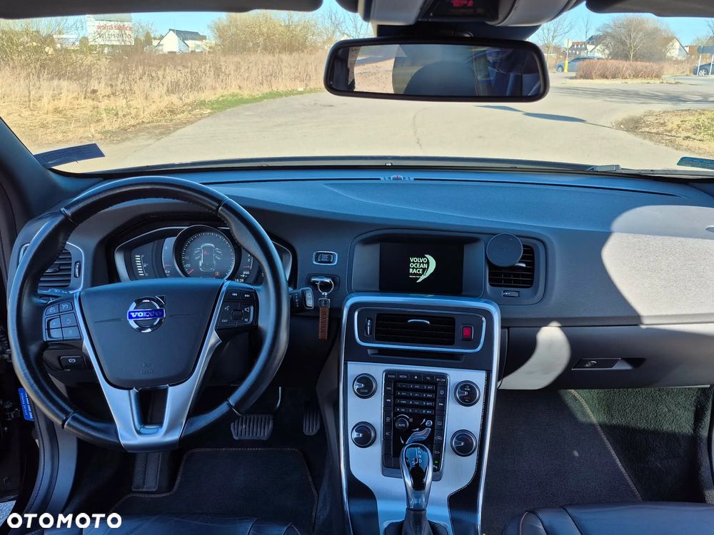 Volvo V60 D2 Geartronic - 17