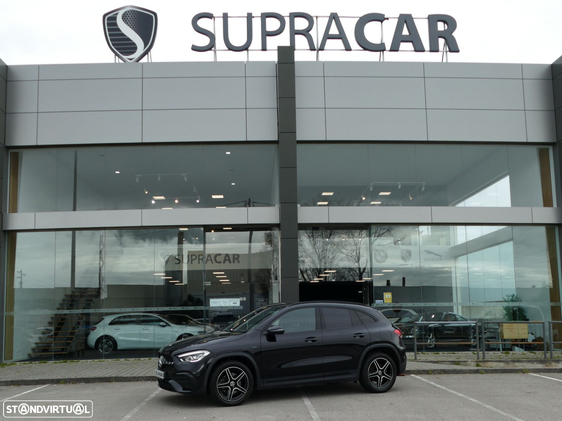 Mercedes-Benz GLA 250 e AMG Line - 27