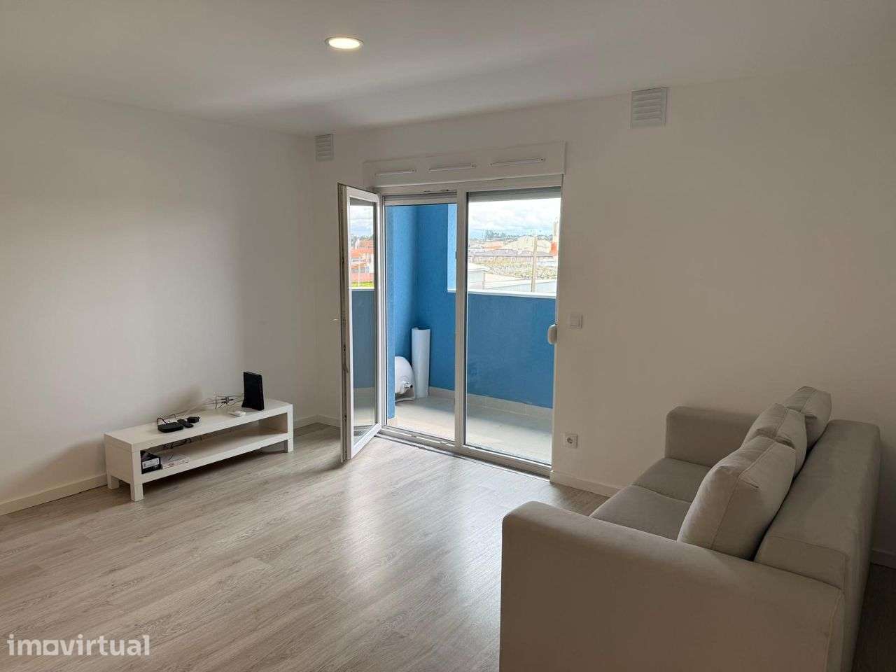 Apartamento T2 novo equipado e mobilado em Aradas - Grande imagem: 3/18