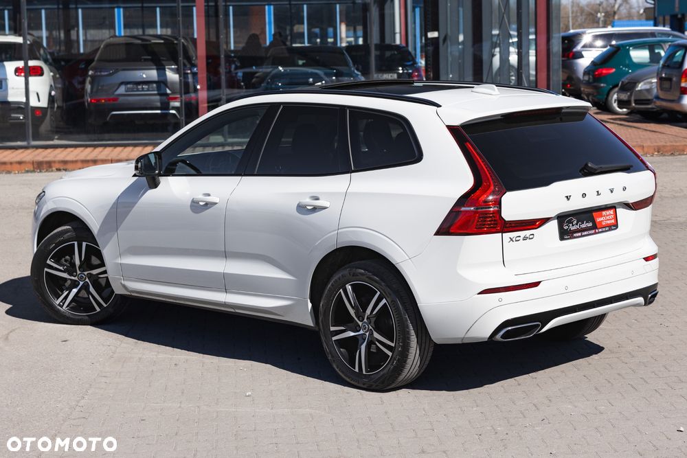 Volvo XC 60 D4 AWD Geartronic RDesign - 11