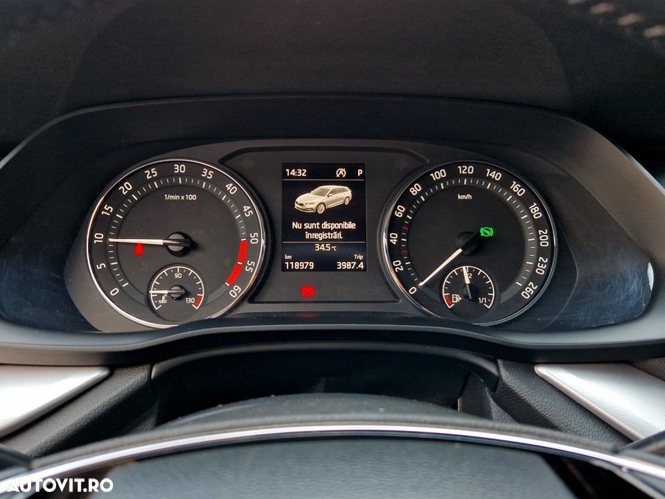 Skoda Octavia 2.0 TDI DSG Ambition - 21