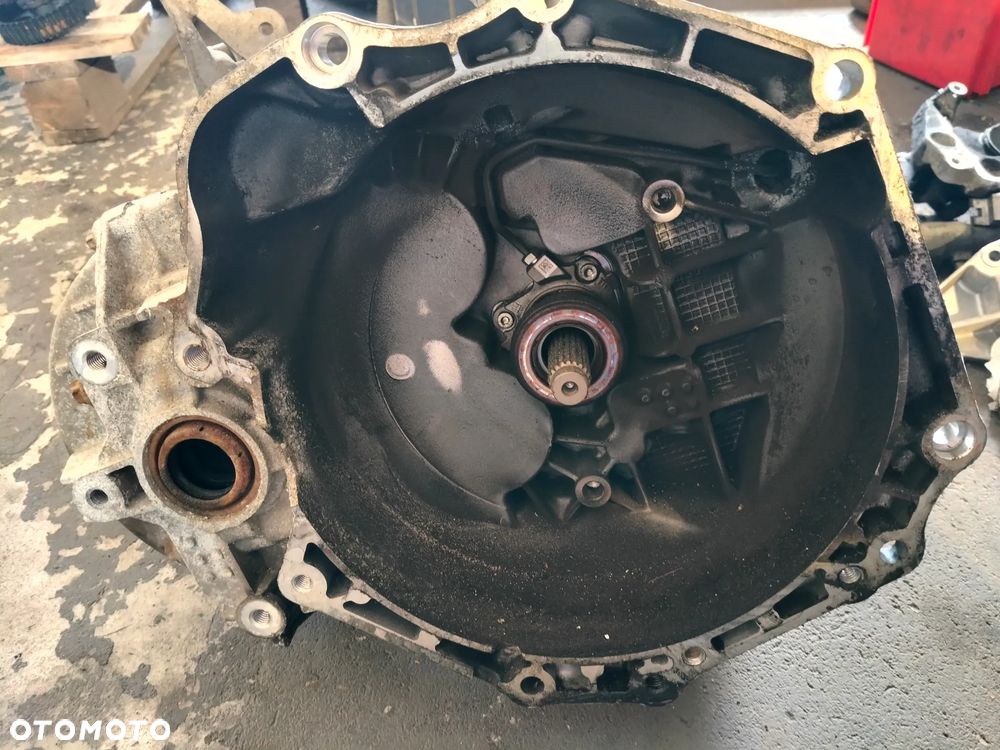 Skrzynia biegów manualna Opel Meriva 1, 7cdti - 2