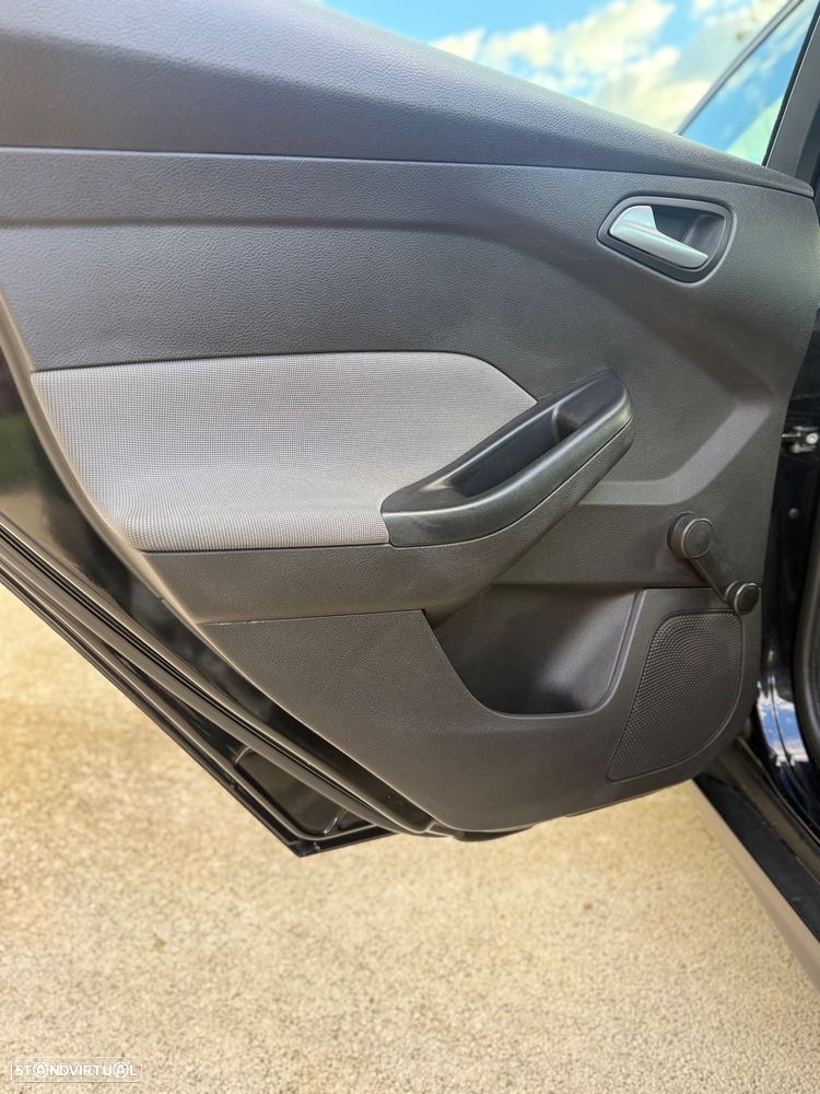 Ford Focus SW 1.6 TDCi Trend Econetic - 12