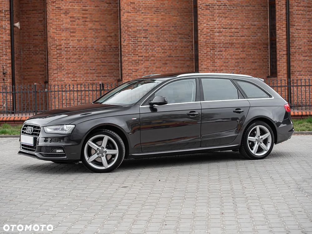 Audi A4 Avant 2.0 TDI DPF quattro S tronic S line Sportpaket - 7
