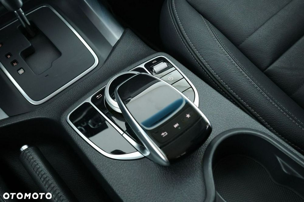 Mercedes-Benz Klasa X - 30