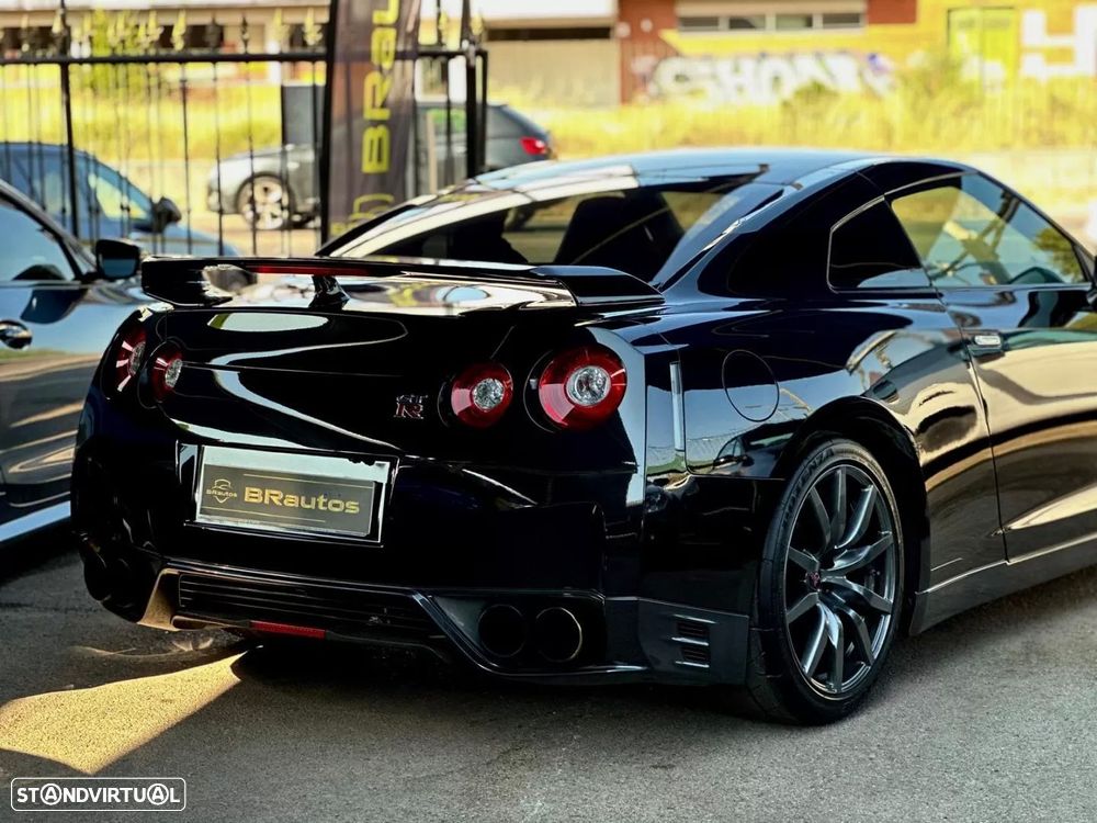 Nissan GT-R 3.8 V6 Black Edition - 9