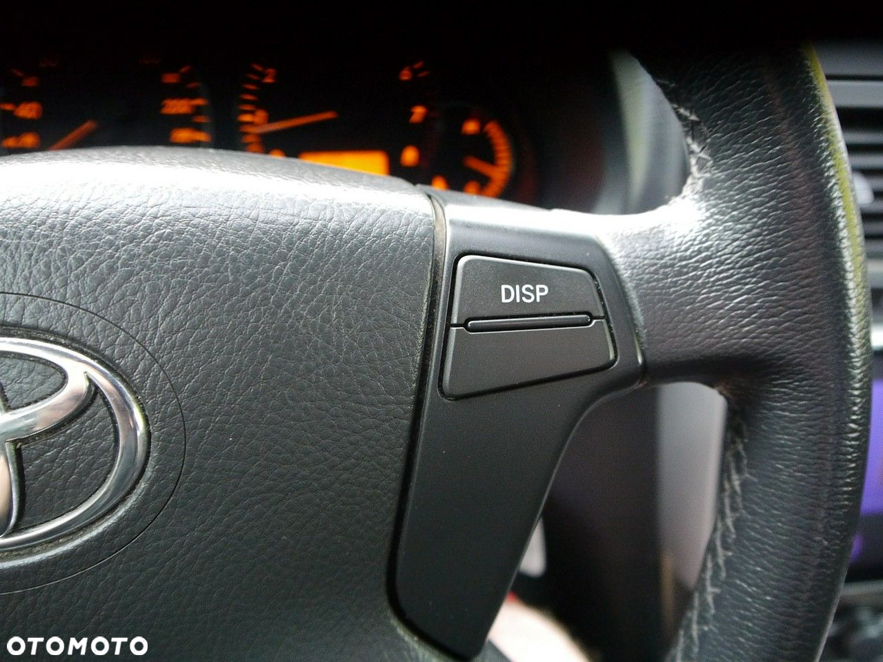 Toyota Avensis 1.8 VVT-i Sol - 32