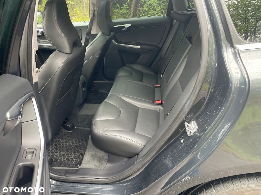 Volvo XC 60 T5 AWD Summum - 16