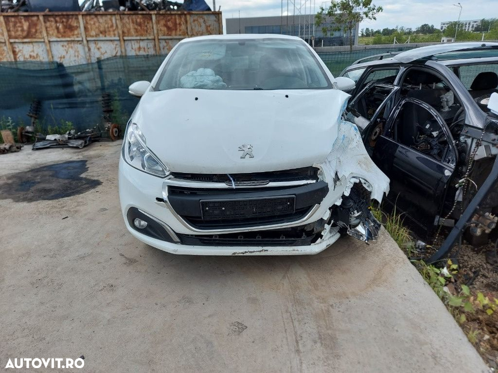 Trager Peugeot 208 2017 Hatchback 1.6 HDI DV6FE - 5