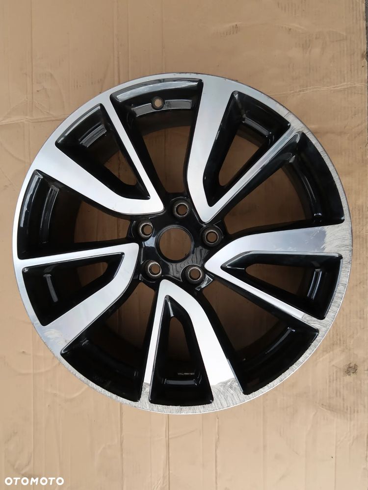 Z5 Felga Nissan 7x19et40 4ES3A - 1