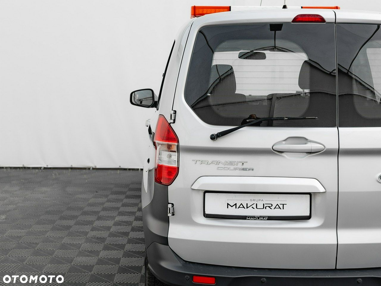 Ford Transit Courier 1.0 EcoBoost Trend - 12
