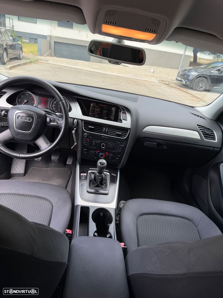 Audi A4 Avant 2.0 TDI - 7