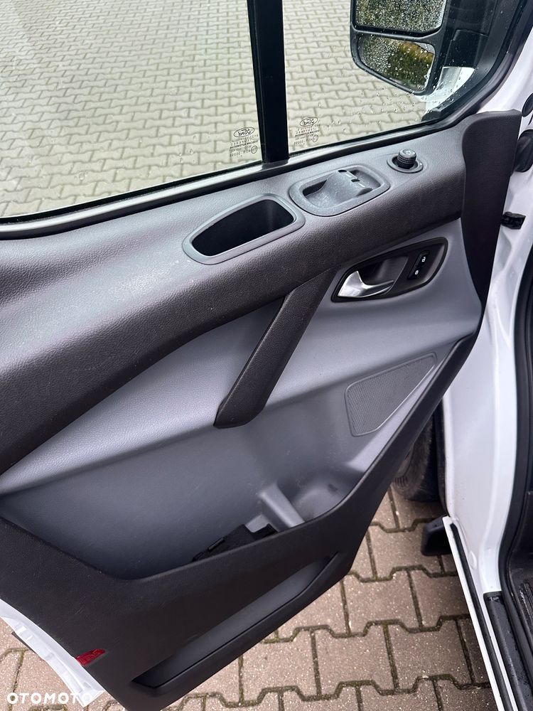 Ford Transit custom - 23
