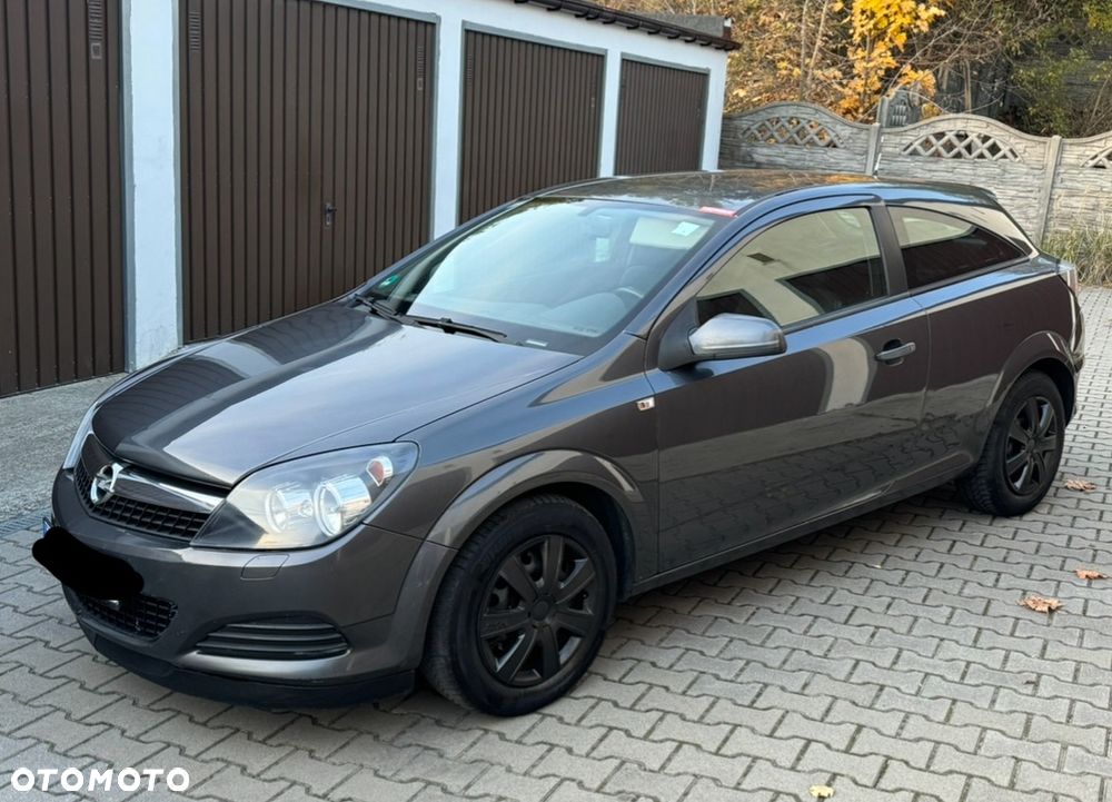 Opel Astra III GTC 1.4 Cosmo - 2