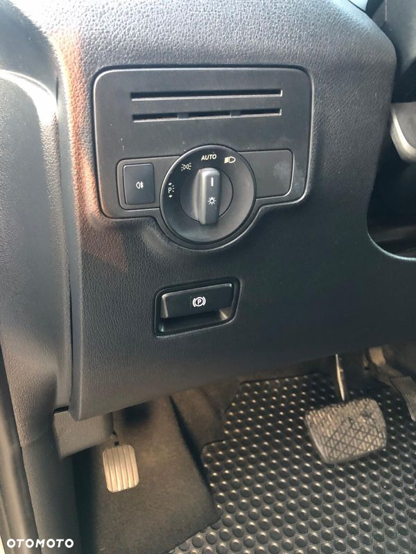 Mercedes-Benz Vito - 22