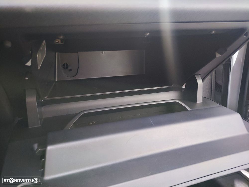 Peugeot 308 1.5 BlueHDi Allure EAT8 - 25