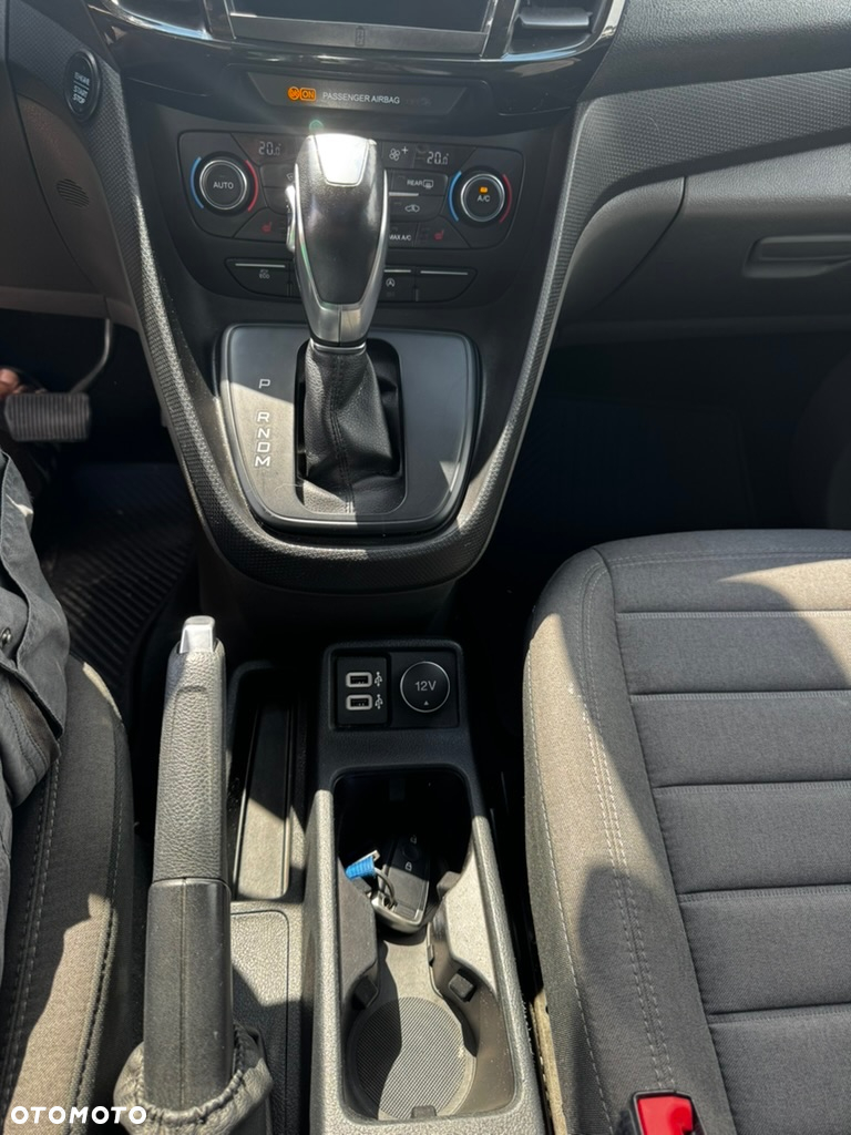 Ford Tourneo Connect 1.5 EcoBlue Titanium PowerShift - 28