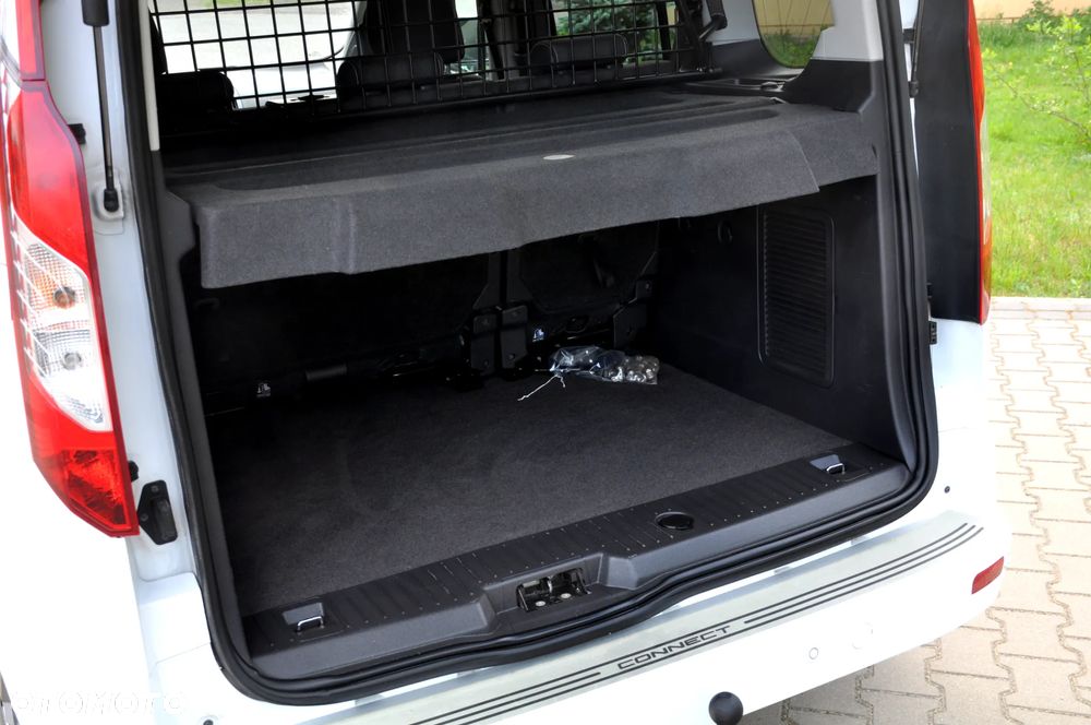 Ford Tourneo Connect 1.6 TDCi Titanium - 24