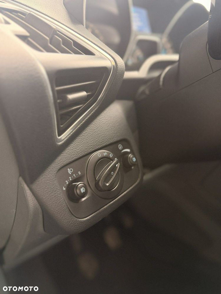 Ford C-MAX - 28