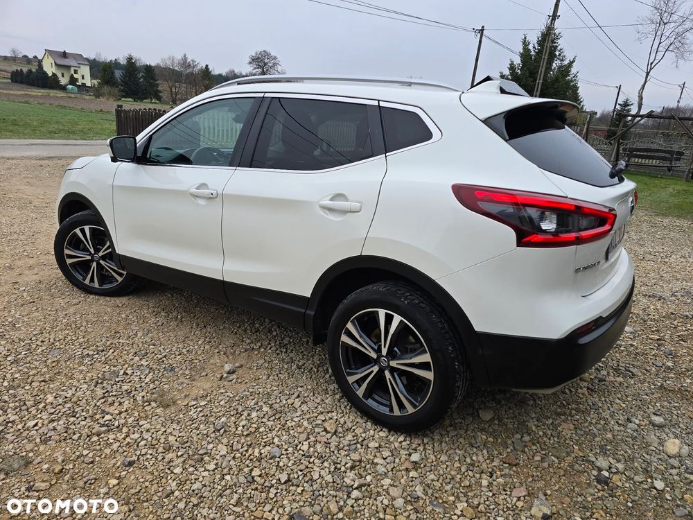 Nissan Qashqai 1.6 DCi 4x4 N-Connecta - 12